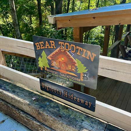Bigfoots Hideaway Cabin Гетлинбург Екстериор снимка