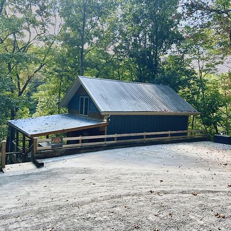 Bigfoots Hideaway Cabin Гетлинбург Екстериор снимка