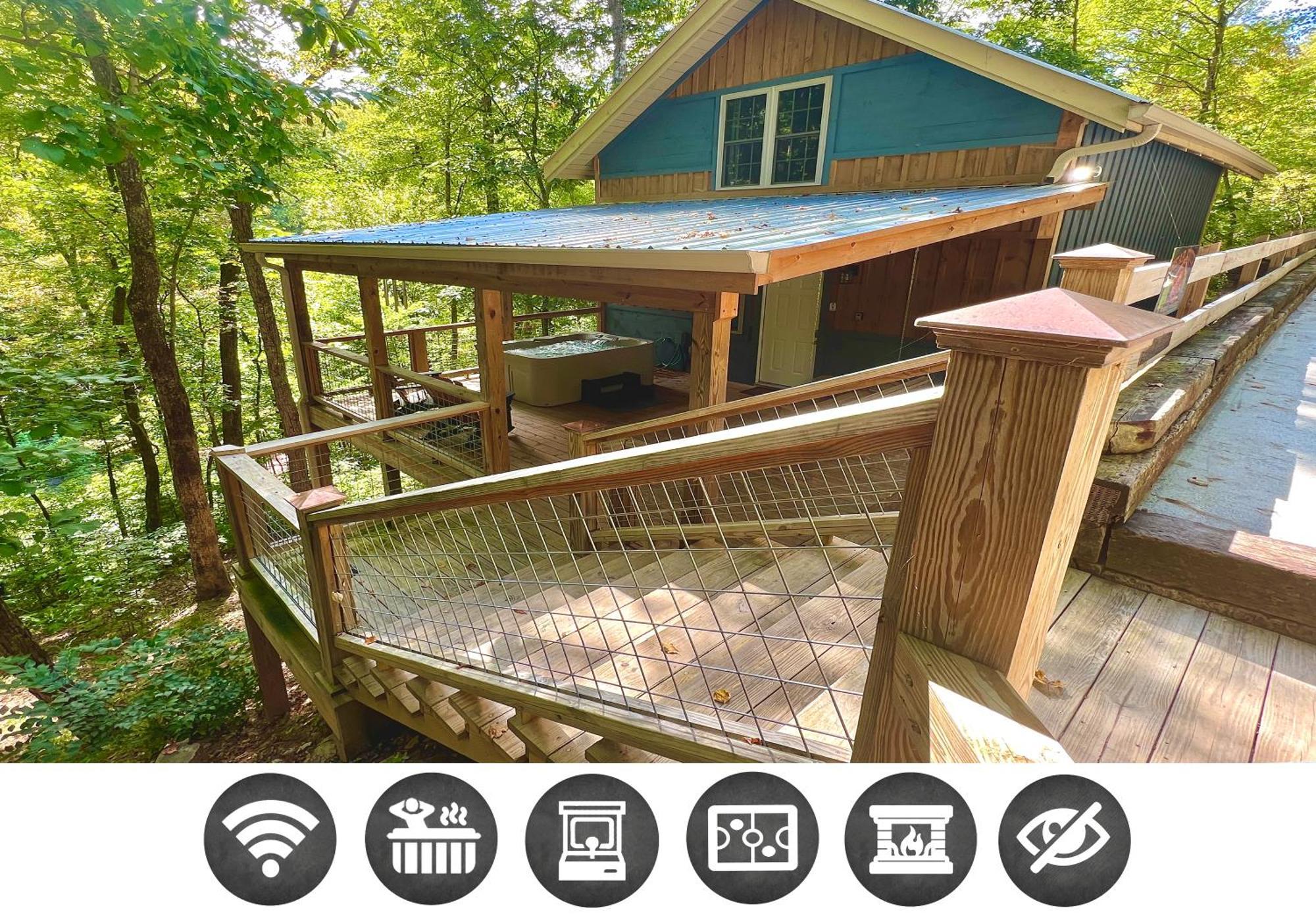 Bigfoots Hideaway Cabin Гетлинбург Екстериор снимка