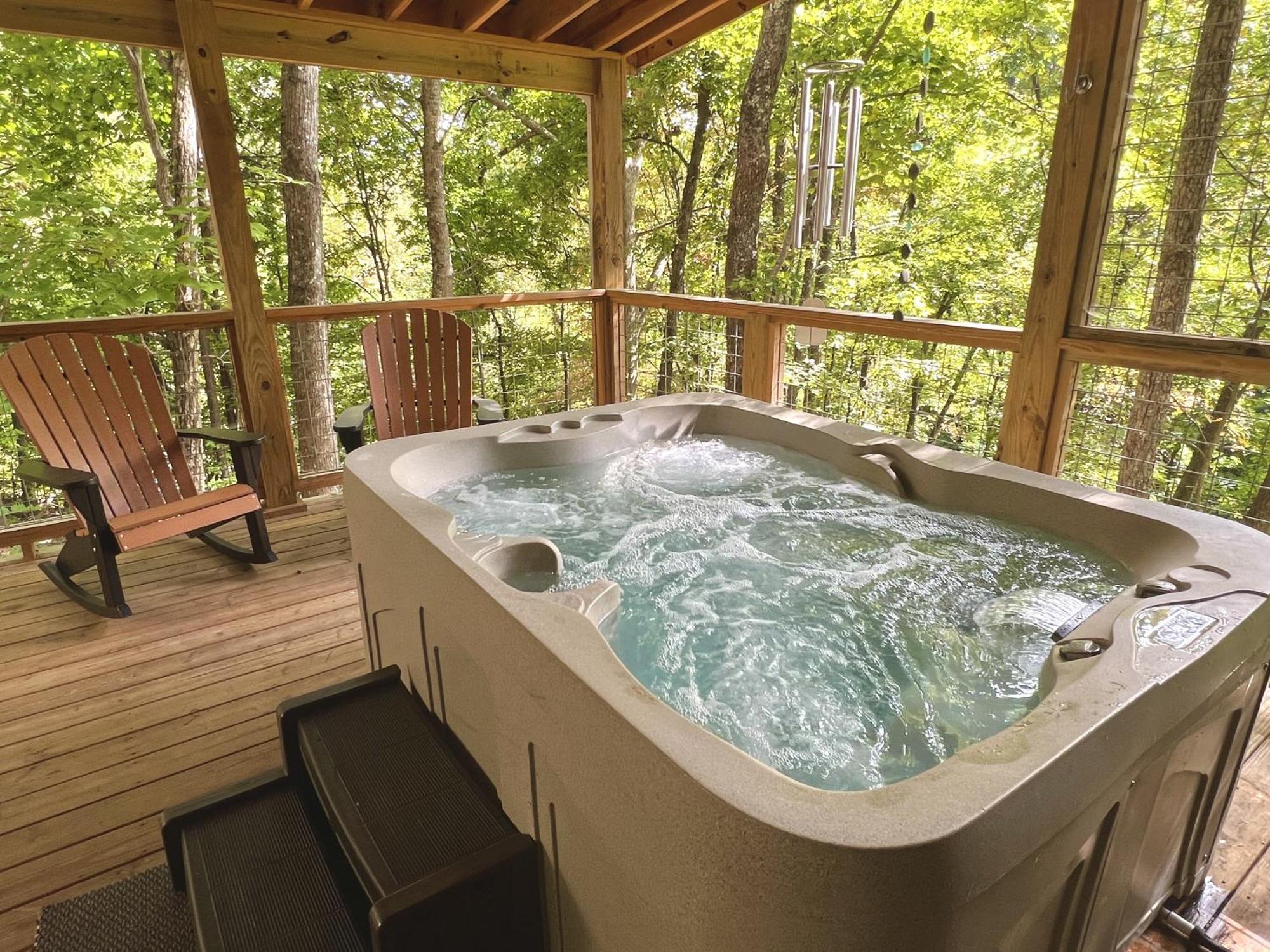 Bigfoots Hideaway Cabin Гетлинбург Екстериор снимка